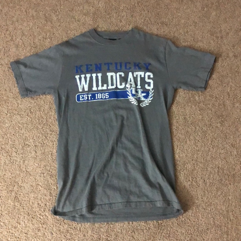 5⭐️ Kentucky Wildcats T-Shirt